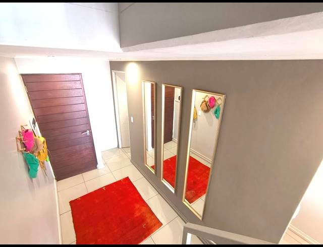 2 BEDROOM PROPERTY TO RENT IN MENLO PARK